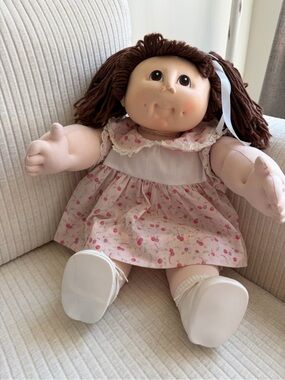Vintage Cabbage Patch Kids Sculpture Doll
